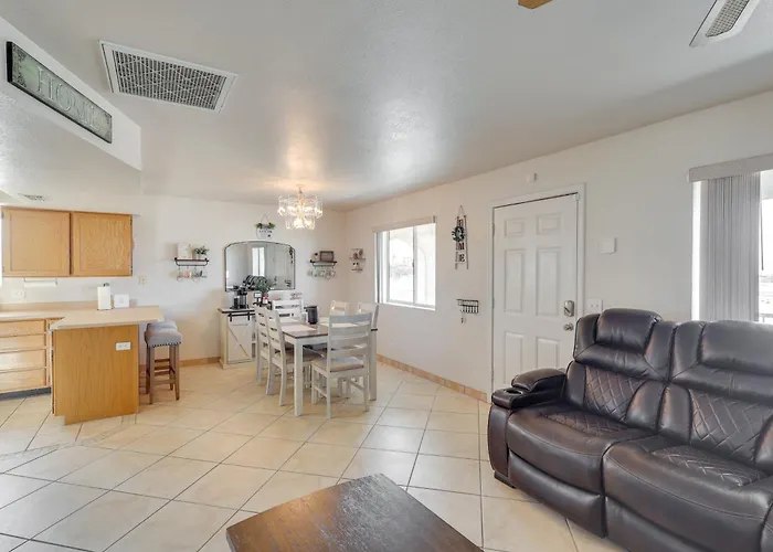 Ferienhaus Pool Access & Mtn Views: Havasu Condo! *