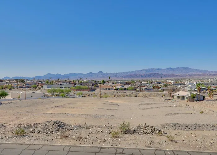 Pool Access & Mtn Views: Havasu Condo!