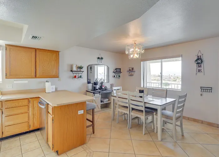 Pool Access & Mtn Views: Havasu Condo! * Lake Havasu City