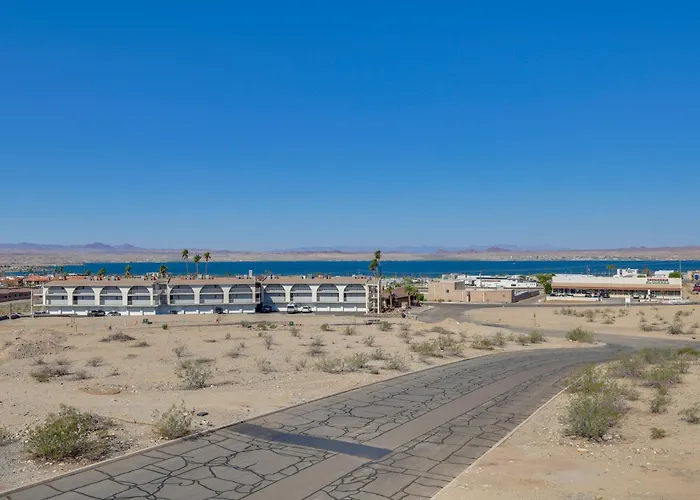 Pool Access & Mtn Views: Havasu Condo!